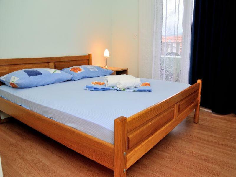 Apartments Mira 로고즈니차 외부 사진