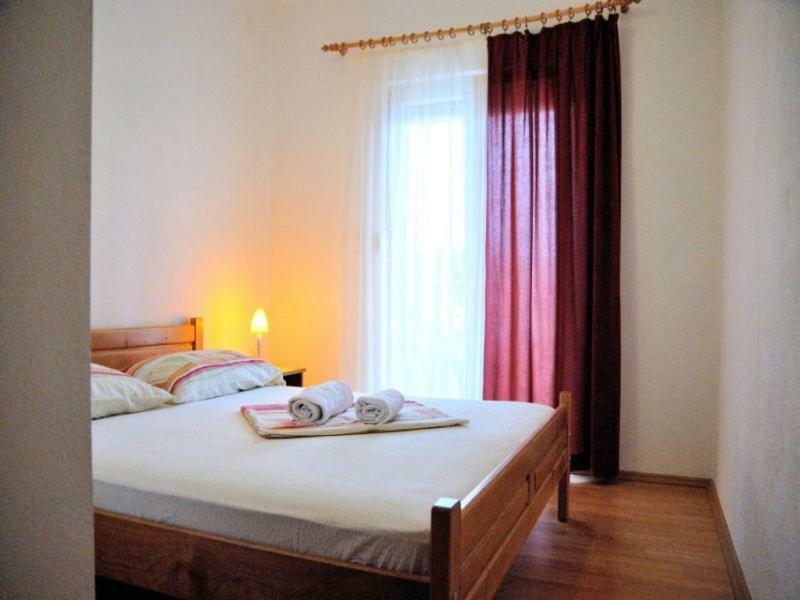 Apartments Mira 로고즈니차 외부 사진