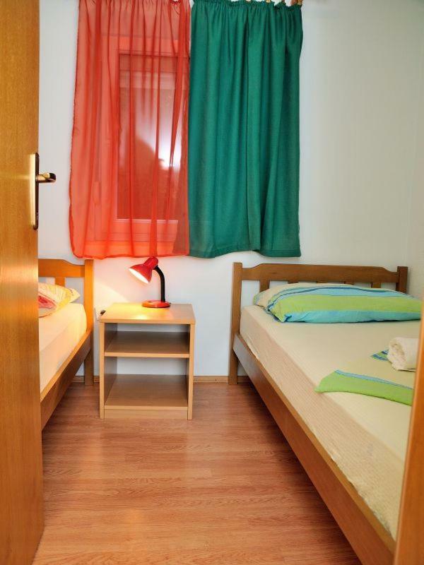 Apartments Mira 로고즈니차 외부 사진