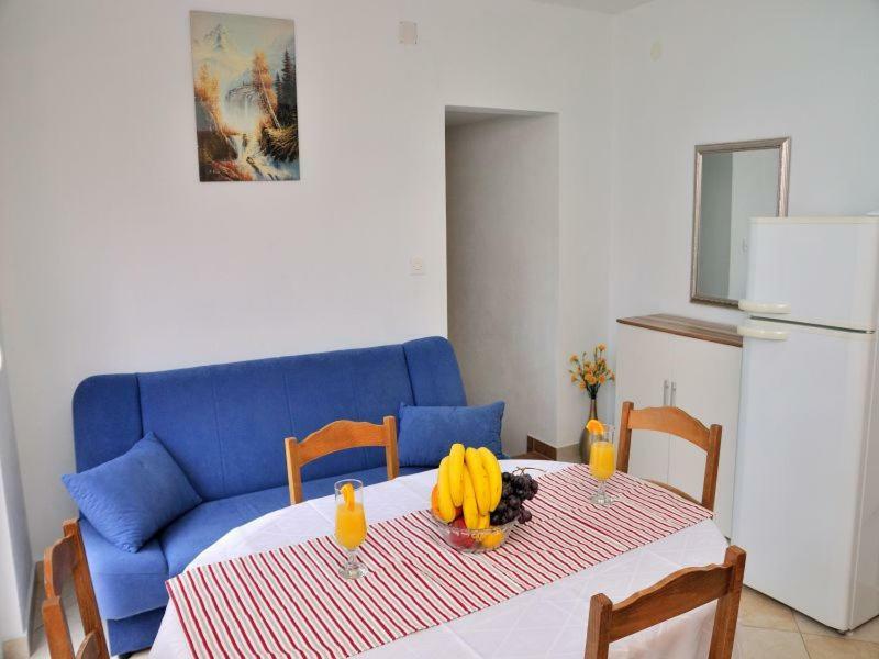 Apartments Mira 로고즈니차 외부 사진